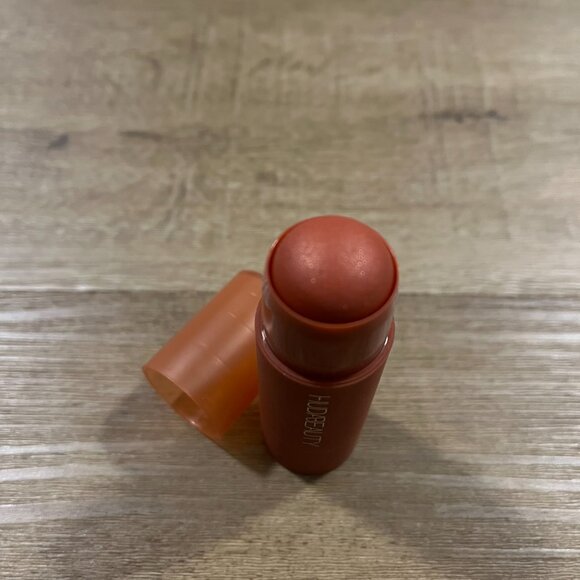 Huda Beauty Cream Blush - Rebel Red - Brand New - Picture 6 of 6